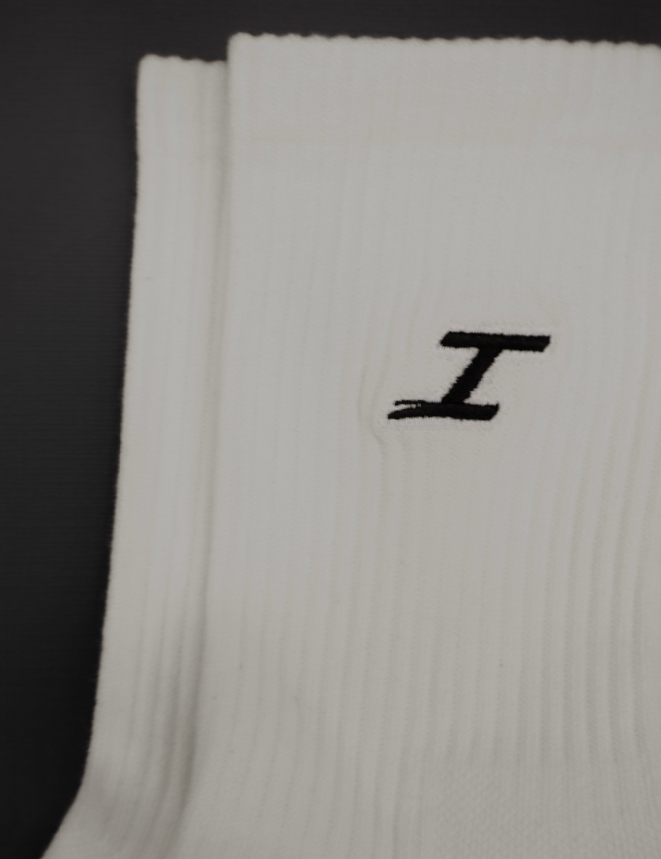 COTTONCREWSOCKSWHITE2.png