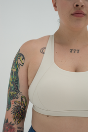 ASCEND CROSSBACK SPORTS BRA - Vanilla
