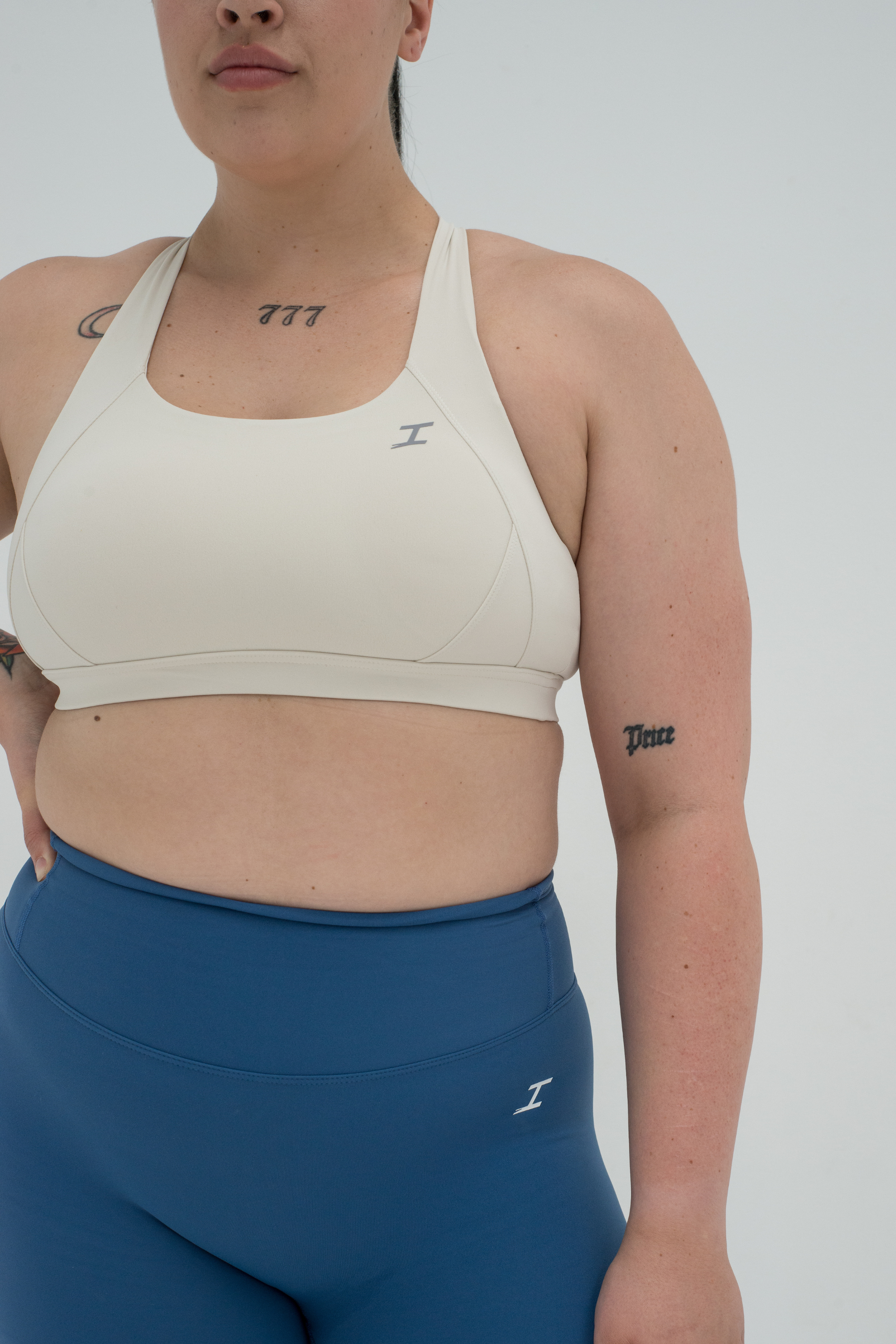 ASCEND CROSSBACK SPORTS BRA - Vanilla