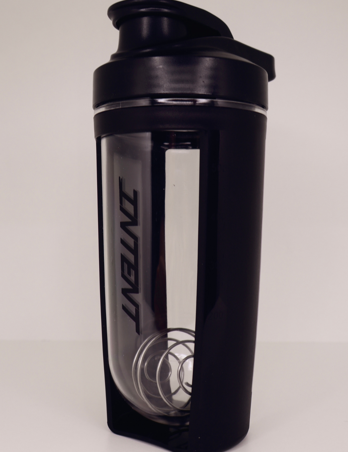 INTENTACTIVE500MLSHAKERCARBON2.png