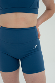 ASCEND INVISIBLE SCRUNCH SHORTS - Steel Blue