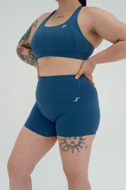 ASCEND INVISIBLE SCRUNCH SHORTS - Steel Blue