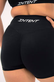 ASCEND INVISIBLE SCRUNCH SHORTS - Carbon