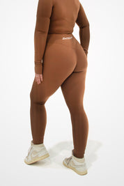 ASCEND INVISIBLE SCRUNCH LEGGINGS - Tawny Brown